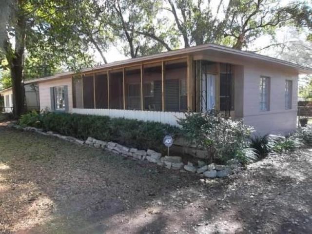 5556 Windermere Dr - Photo 2 of 6