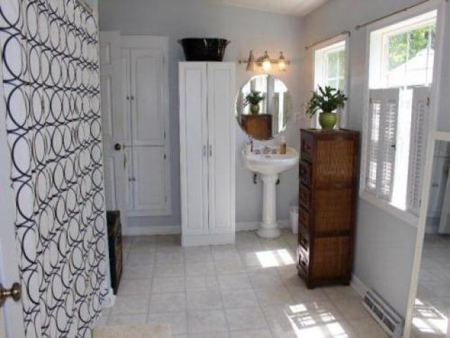 8 4th St - Photo 2 of 6