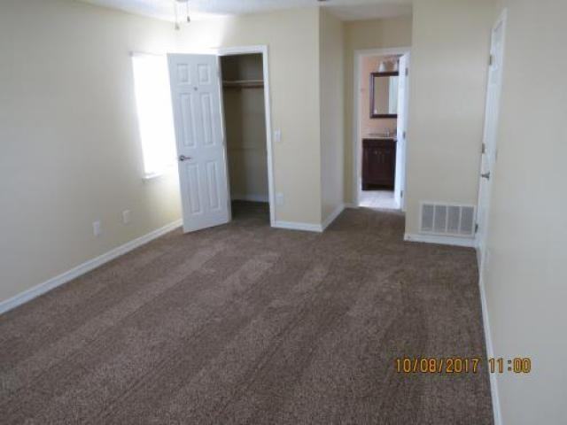 4336 Lexington Ave - Photo 2 of 6