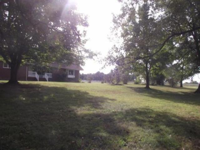 2835 Sid Darnell Rd - Photo 3 of 6