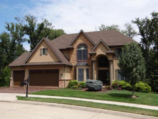 5520 Prairie Creek Dr - Photo 2 of 6