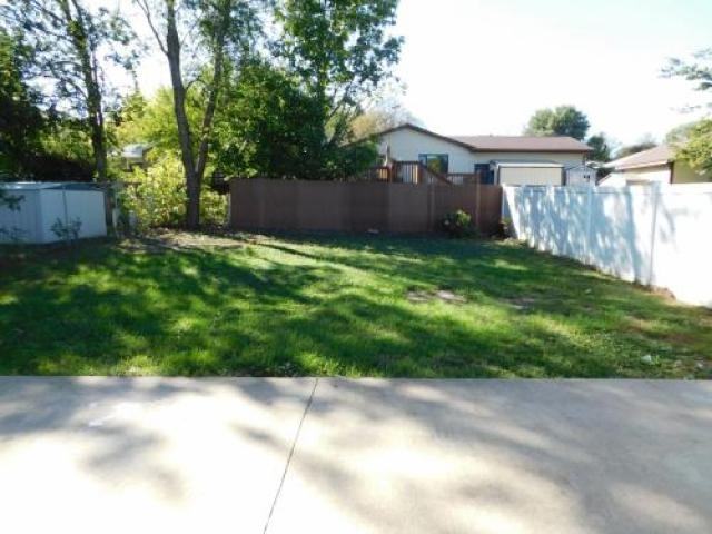 2990 8th St - Photo 2 of 6