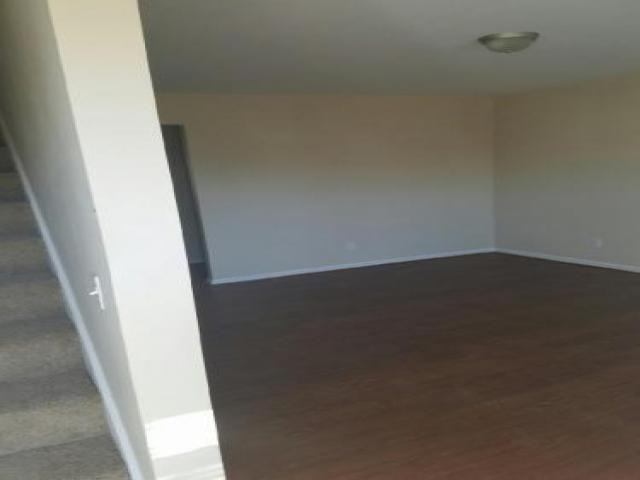 104 Barcelona Ct - Photo 2 of 5