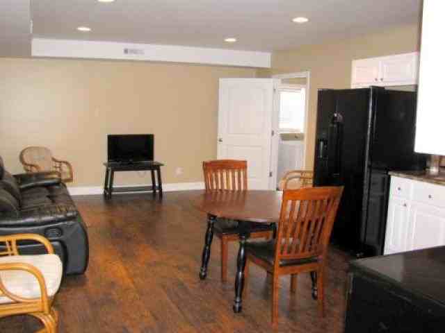 412 Battleground Dr - Photo 2 of 6