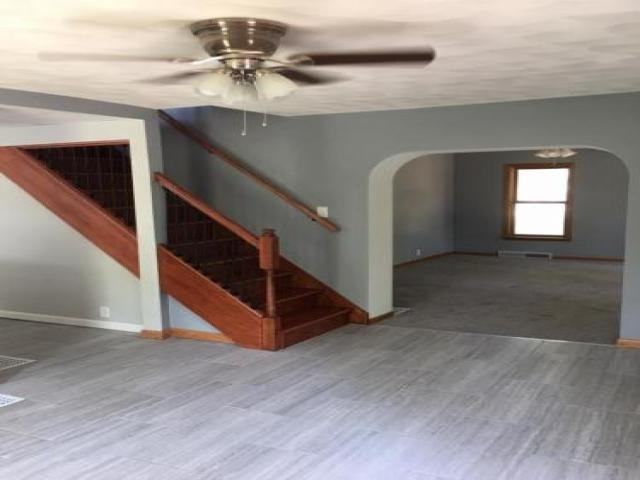 2425 18th St - Photo 3 of 6