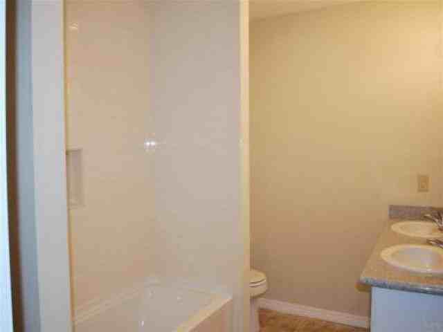 502 S Navy Blvd - Photo 3 of 6