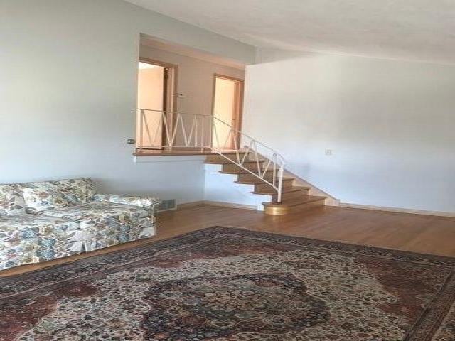 11101 Windsor Dr - Photo 2 of 6