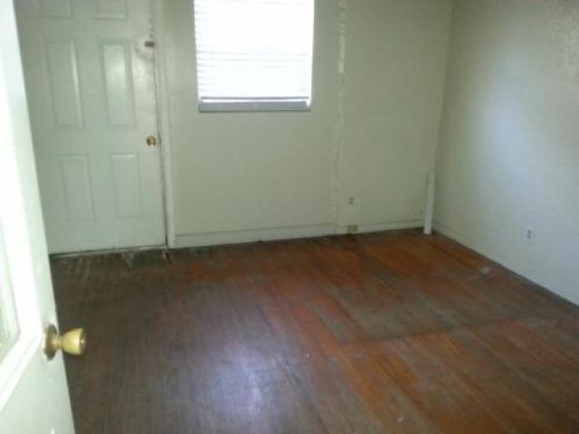 510 Gordon Ave - Photo 2 of 6
