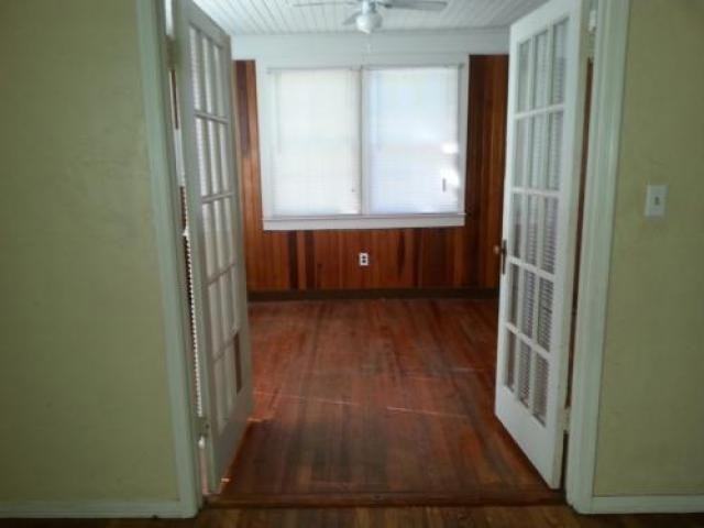 510 Gordon Ave - Photo 3 of 6
