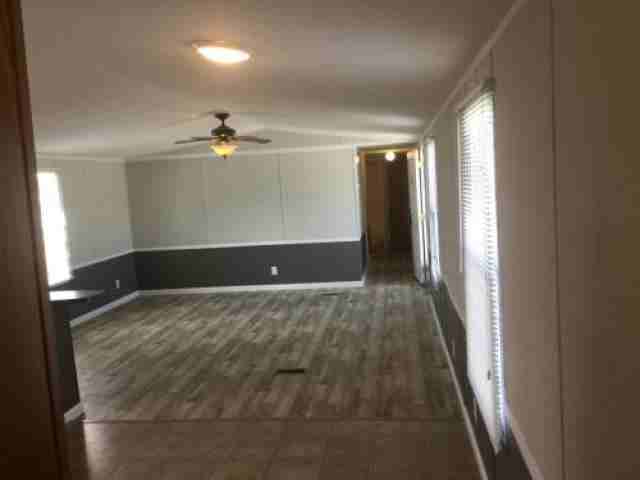 12935 Fairview Dr - Photo 3 of 6