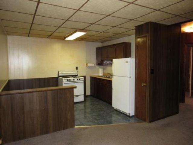 410 N Outer Dr - Photo 2 of 6