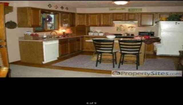 1322 N Main St - Photo 3 of 6