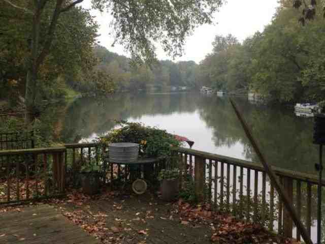 7519 Edgewater Dr - Photo 3 of 4