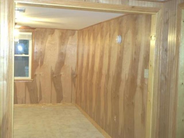 720 Tippen St - Photo 3 of 6