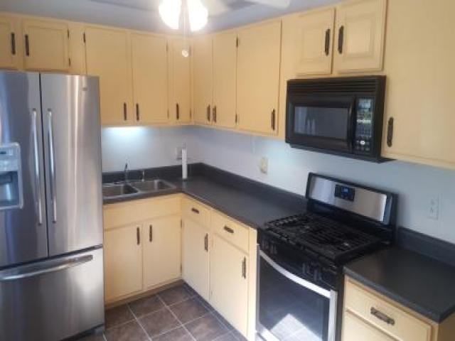 218 W Lakeview Dr - Photo 2 of 6