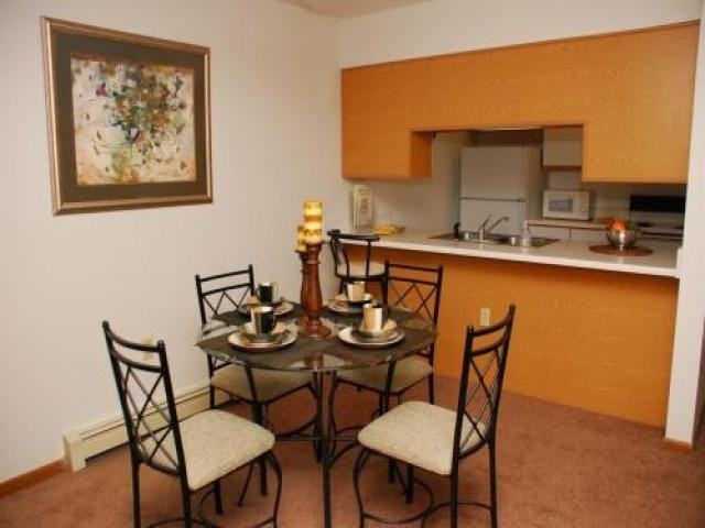 490 Sivley Rd - Photo 2 of 6