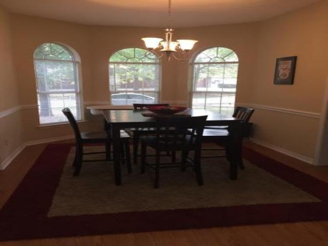 811 Schaub Ave - Photo 2 of 6