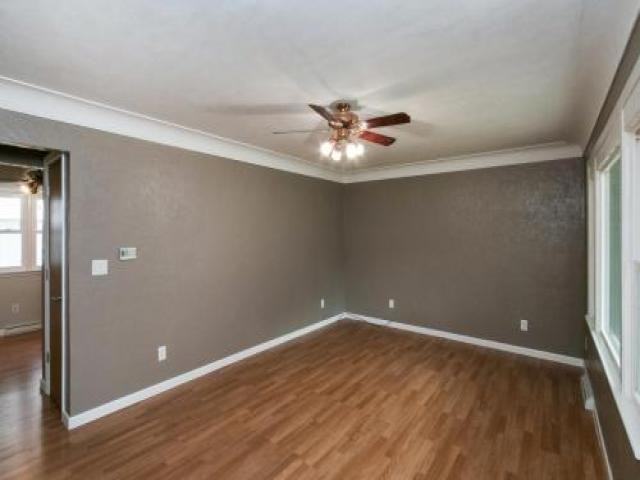 208 Water St - Photo 2 of 6