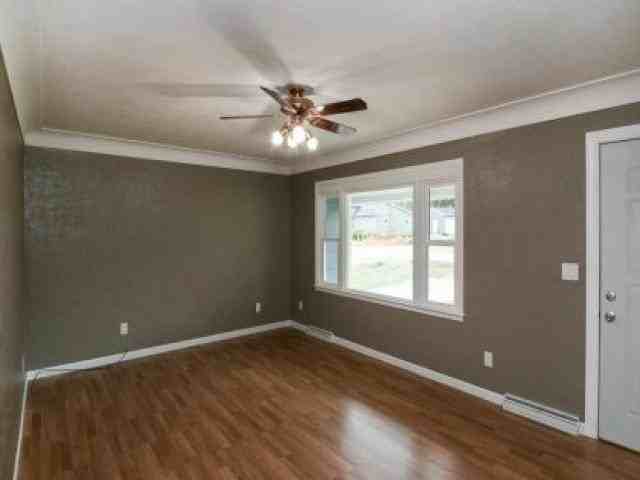 208 Water St - Photo 3 of 6