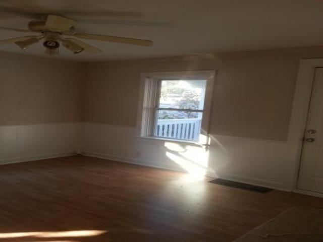 608 N 2nd St - Photo 3 of 6