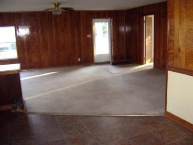 1019 Cherry Dr - Photo 2 of 6