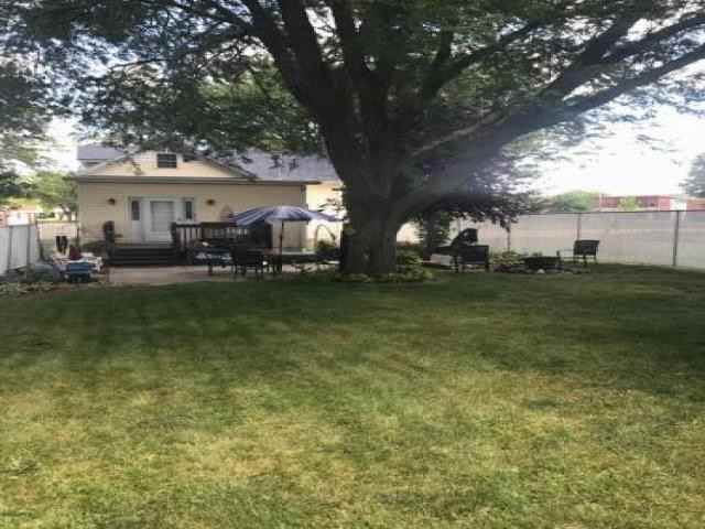 1235 2nd St SE - Photo 2 of 2