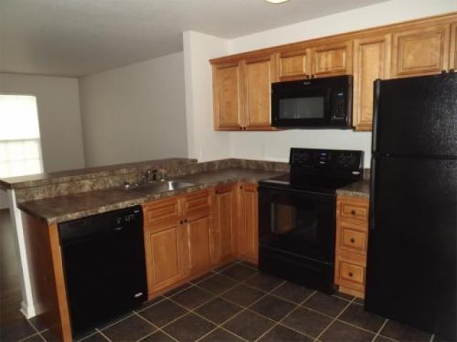 171 Covey Dr - Photo 3 of 6