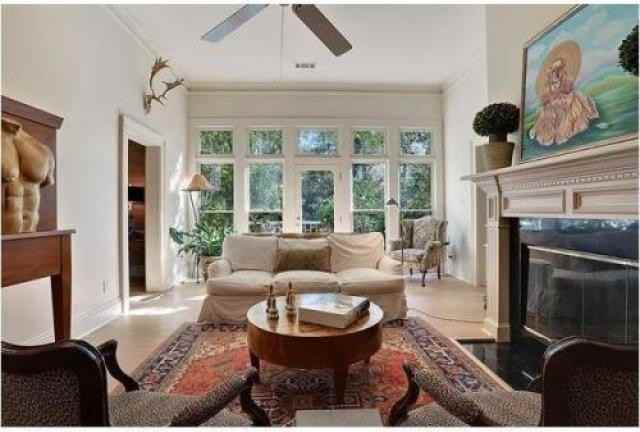 530 S America St - Photo 3 of 6