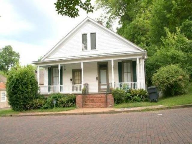 1214 Speed St - Photo 3 of 6