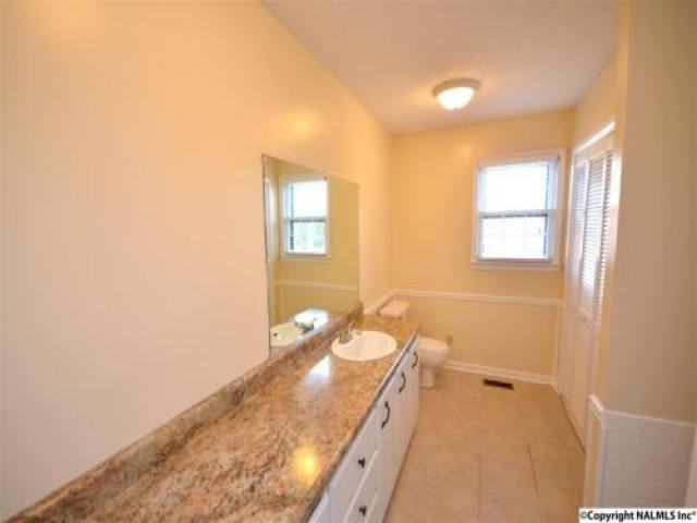 1806 Perry St SW - Photo 2 of 6