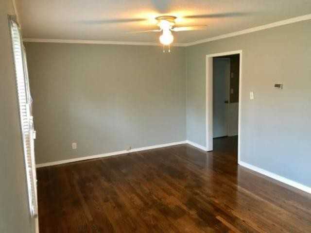 7101 Reeds Rd - Photo 3 of 6