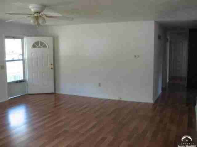 1209 W 21st St - Photo 2 of 6