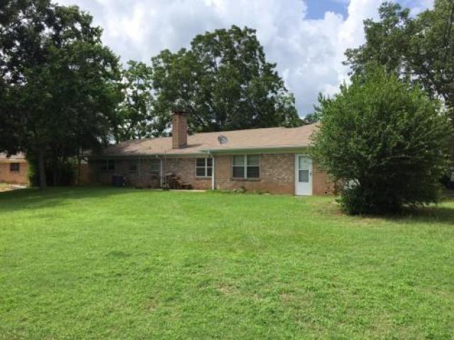 300 Crystal Dr - Photo 3 of 6