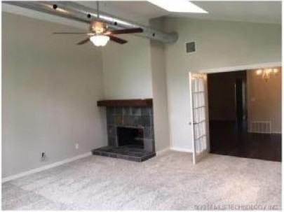 8015 S Date Pl - Photo 2 of 6