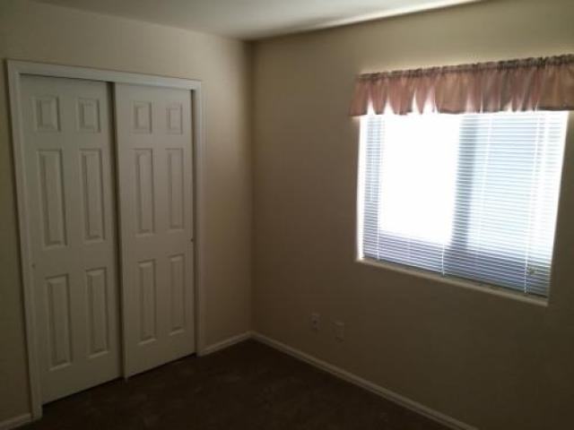 2607 Mirror Pl - Photo 2 of 6