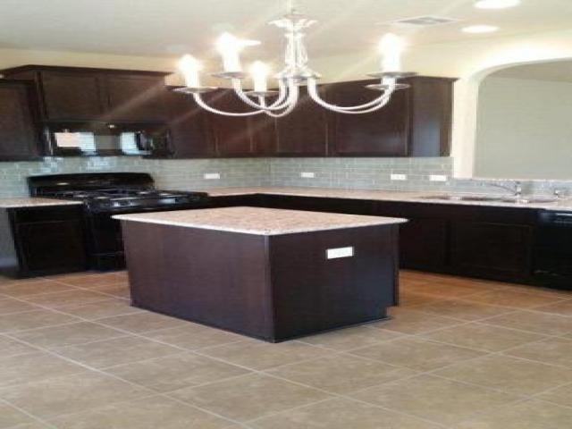 117 Linden Ln - Photo 3 of 6