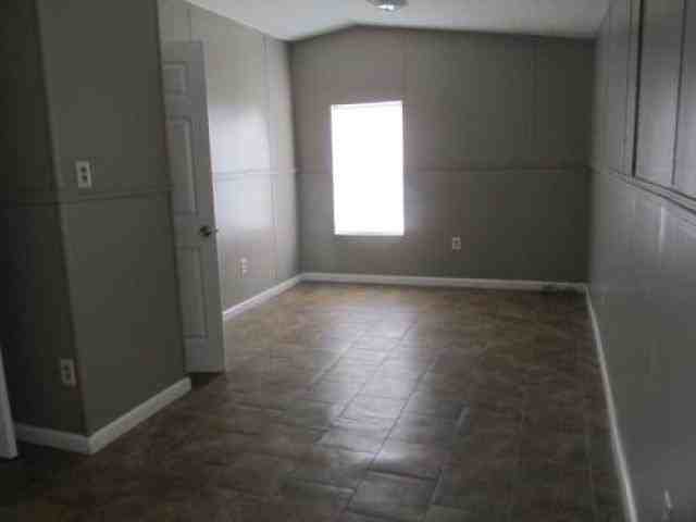 189 Old Ferry Rd - Photo 2 of 6