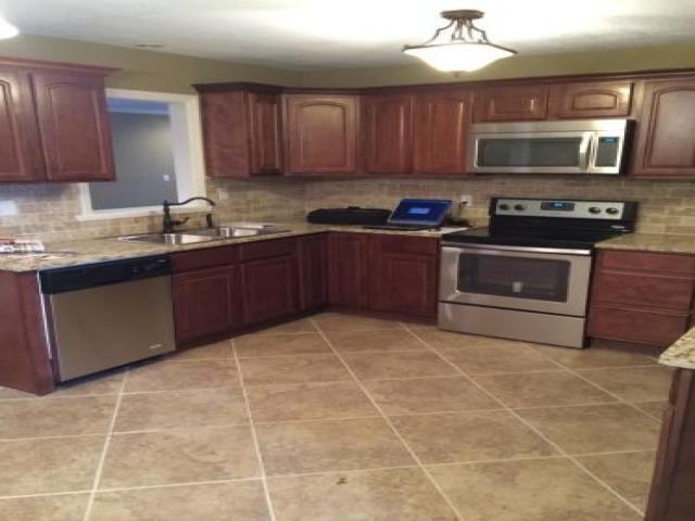 5824 Beverly Ave - Photo 2 of 6