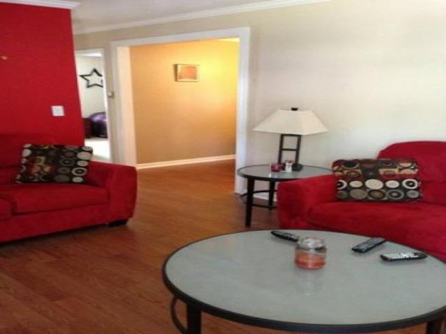 615 W 91st St - Photo 3 of 6