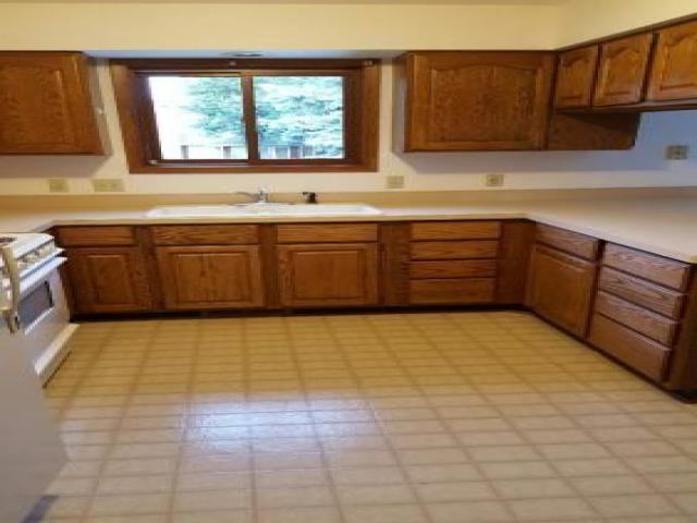 415 NE Madison St - Photo 3 of 6