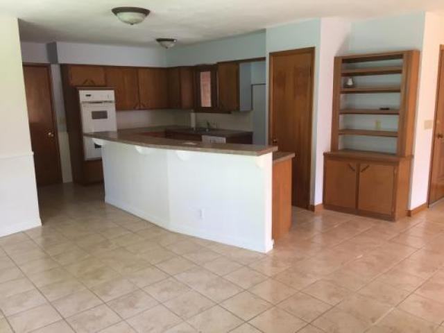 961 N Chipper Ln - Photo 2 of 6