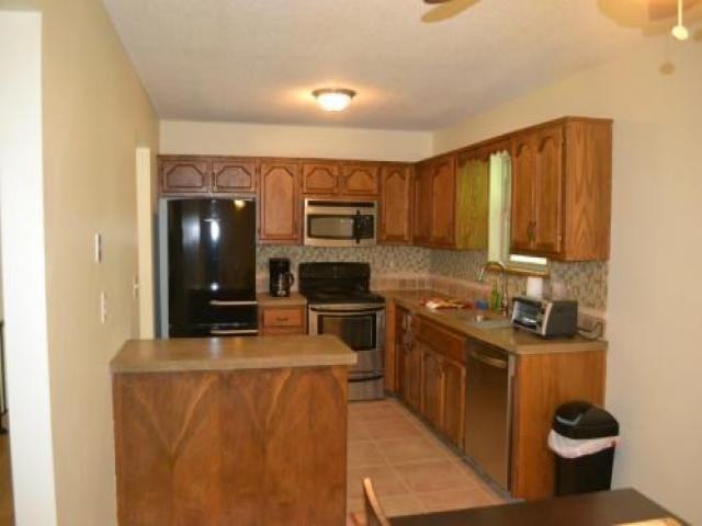 7114 N Congress Ave - Photo 2 of 6