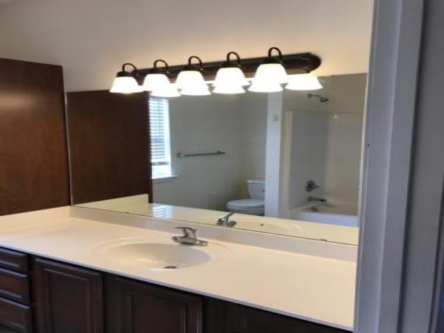 2023 E 17th St - Photo 2 of 6