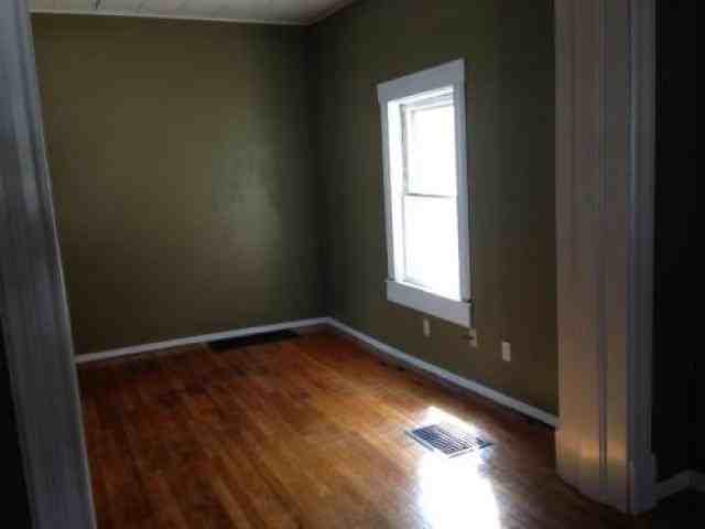 1212 SW Taylor St - Photo 2 of 6