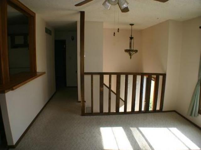 201 W 6th St - Photo 2 of 6