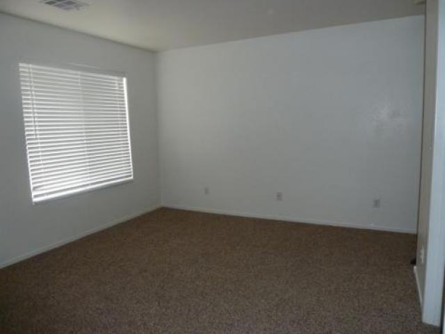 8564 Shady Pines Dr - Photo 2 of 6