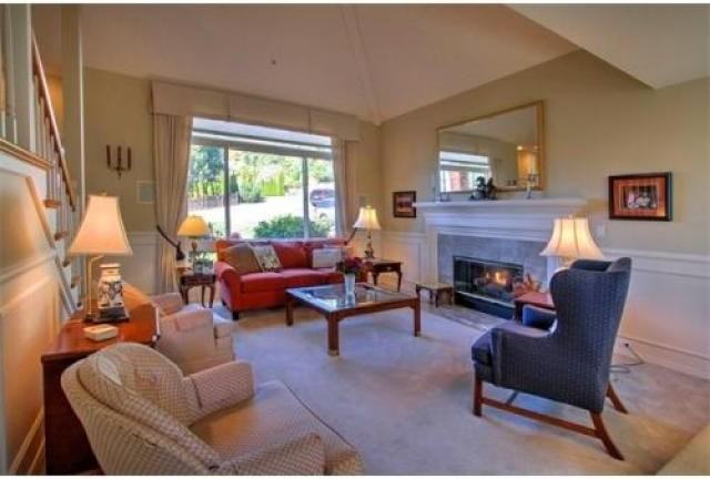 11711 SE 77th Pl - Photo 2 of 6