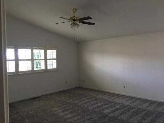 977 Ranchview Cir - Photo 3 of 6