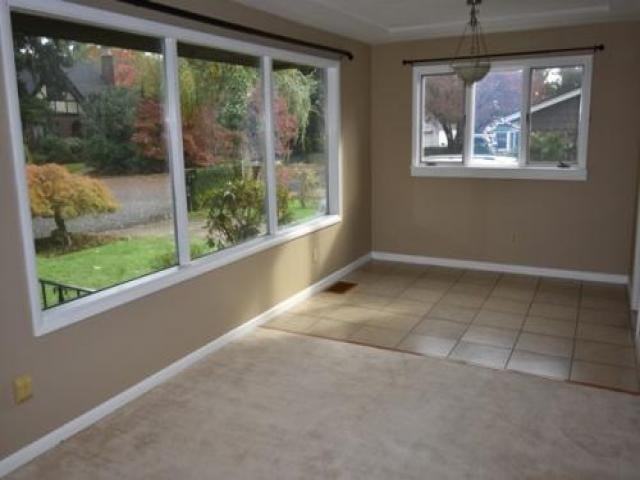 310 Date St - Photo 3 of 4