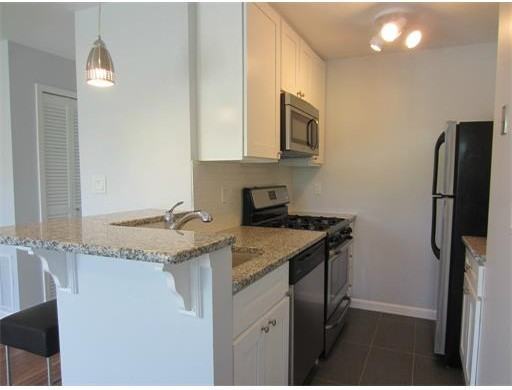 108 Longfield Ct - Photo 2 of 8